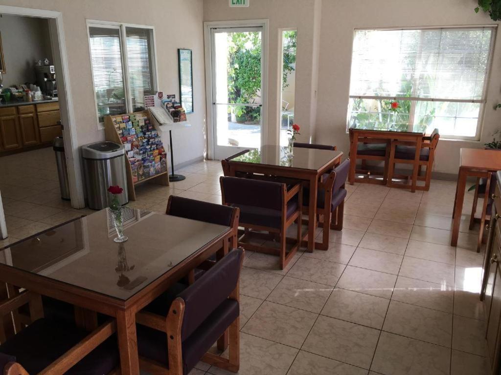Formosa Inn Fresno Kültér fotó